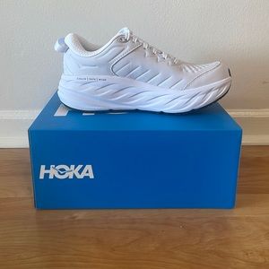 BRAND NEW - WHITE W BONDI SR SIZE 7.5